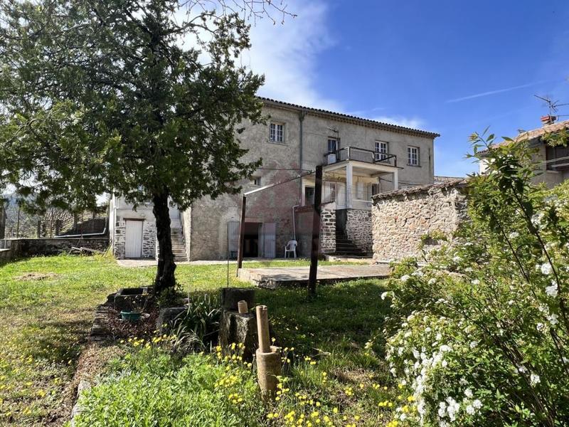 Maison en pierre - 115 m² - 6 pièces