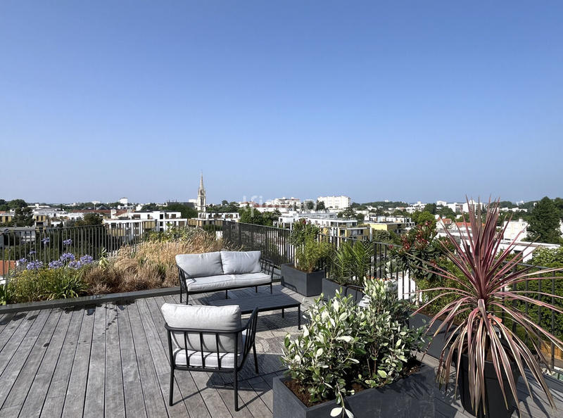 Loft - 125 m² - 4 pièces