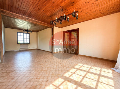 Maison - 90 m² - 4 pièces
