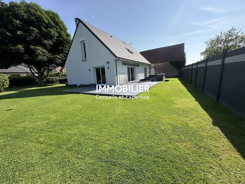 Maison traditionnelle - 163 m² - 6 pièces