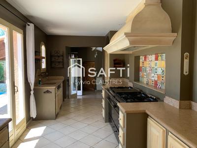 Maison - 186 m² - 6 pièces