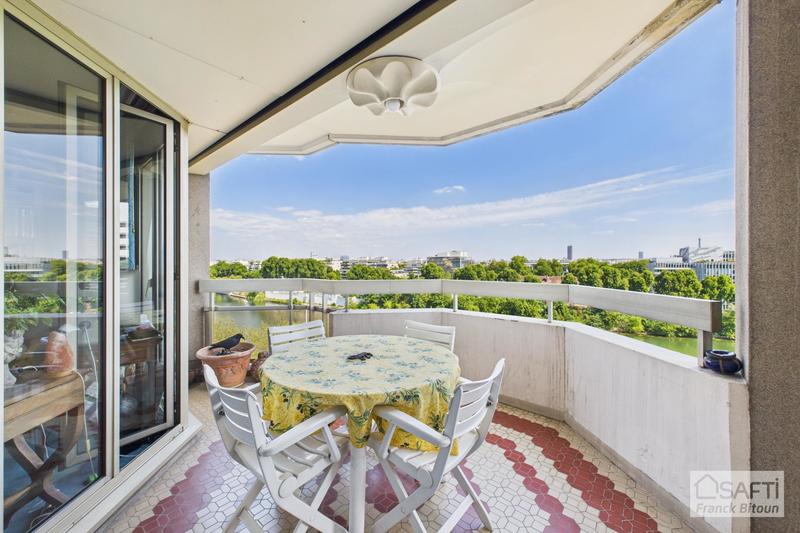 Appartement - 94 m² - 4 pièces