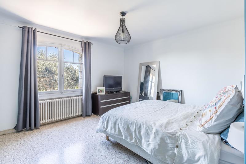 Maison - 185 m² - 7 pièces