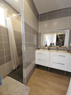 Maison - 163 m² - 7 pièces