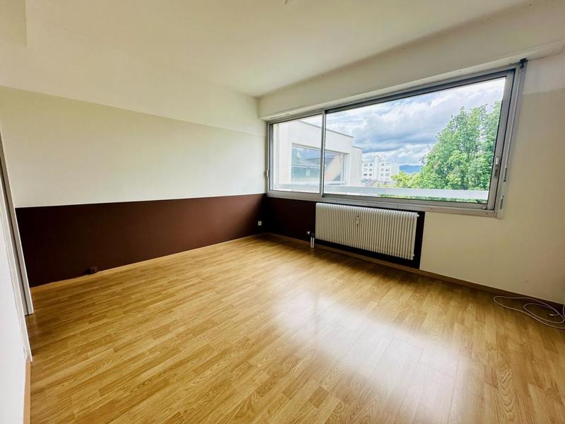 Appartement - 125 m² - 5 pièces