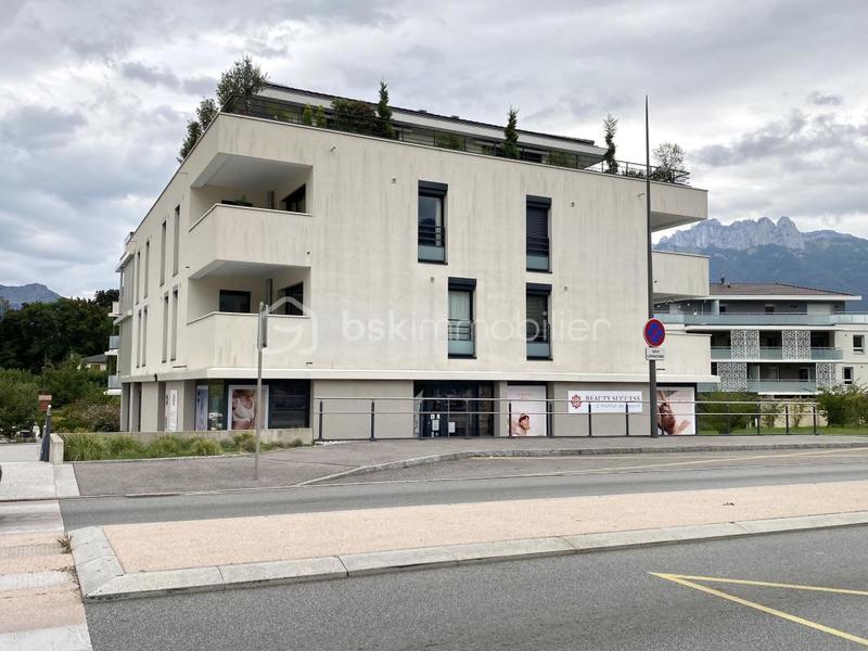 Beauté / Bien-être - 130 m²