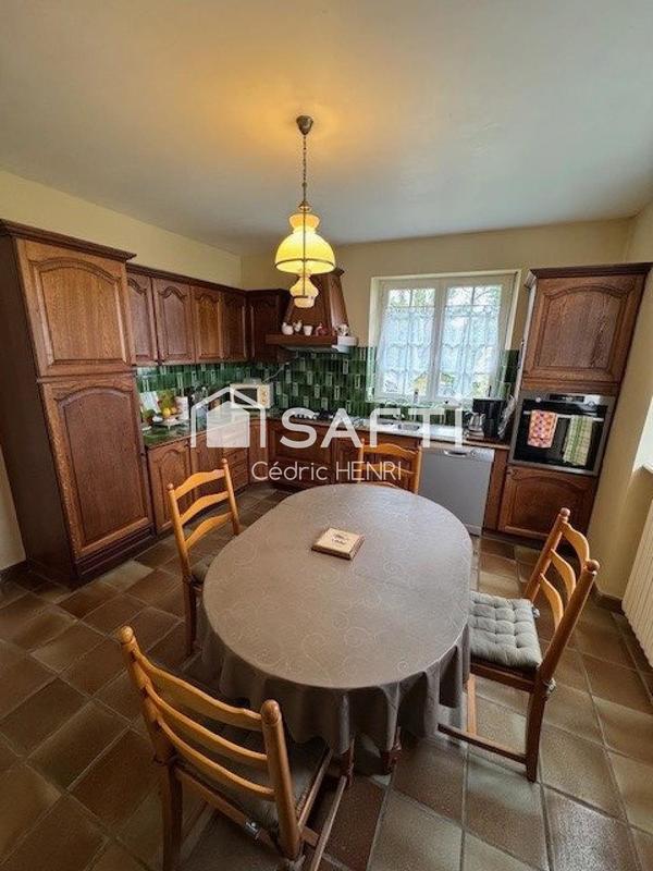 Maison - 205 m² - 6 pièces