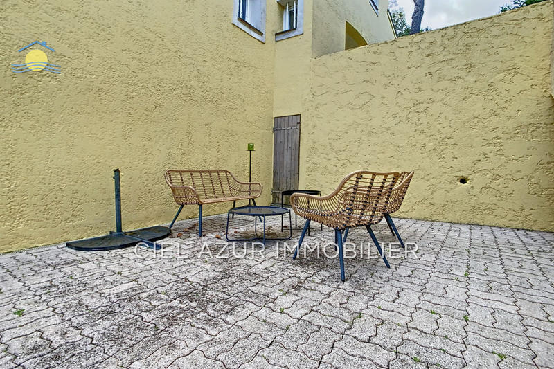 Maison - 211 m² - 6 pièces