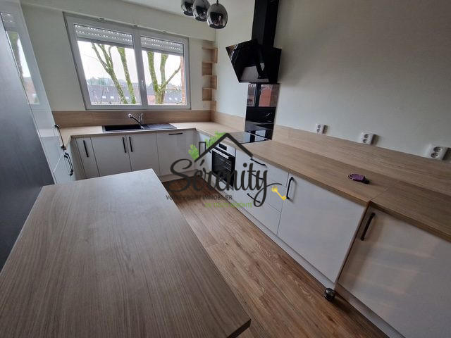 Appartement - 100 m² - 4 pièces