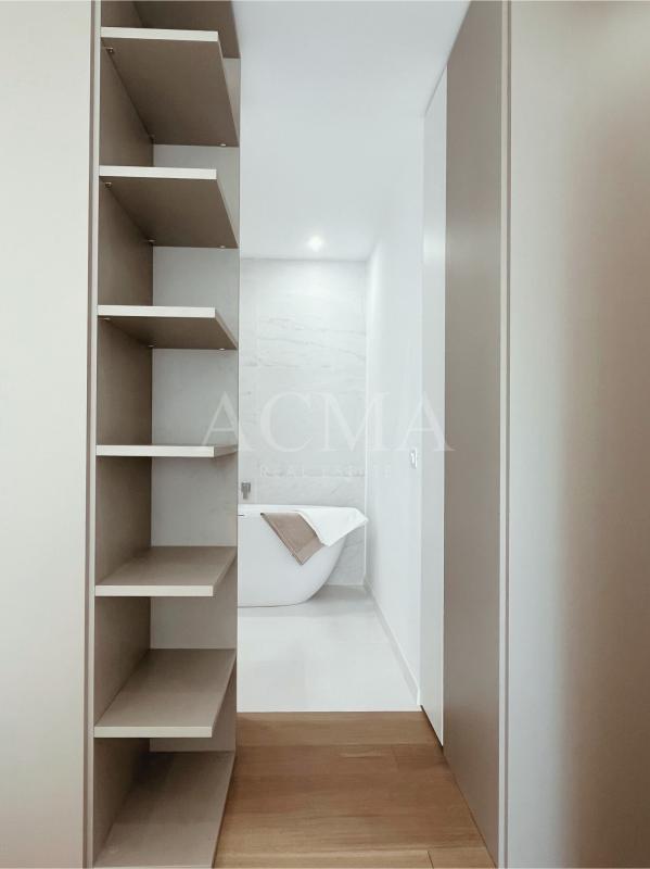 Appartement - 93 m² - 4 pièces