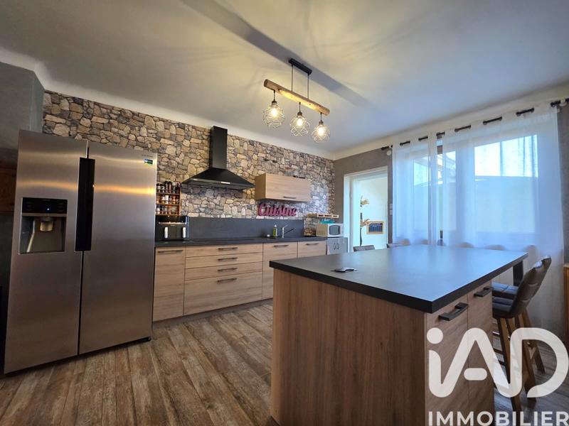 Maison - 140 m² - 6 pièces