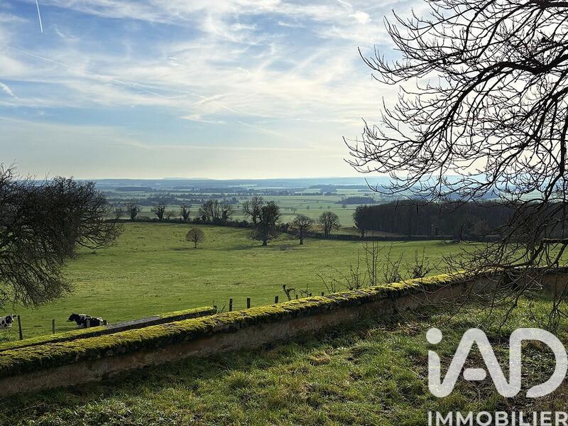 Maison - 292 m² - 9 pièces