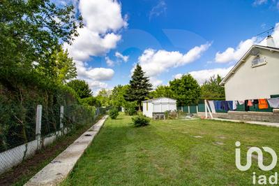 Maison - 135 m² - 9 pièces