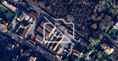 Terrain commercial - 5 400 m²