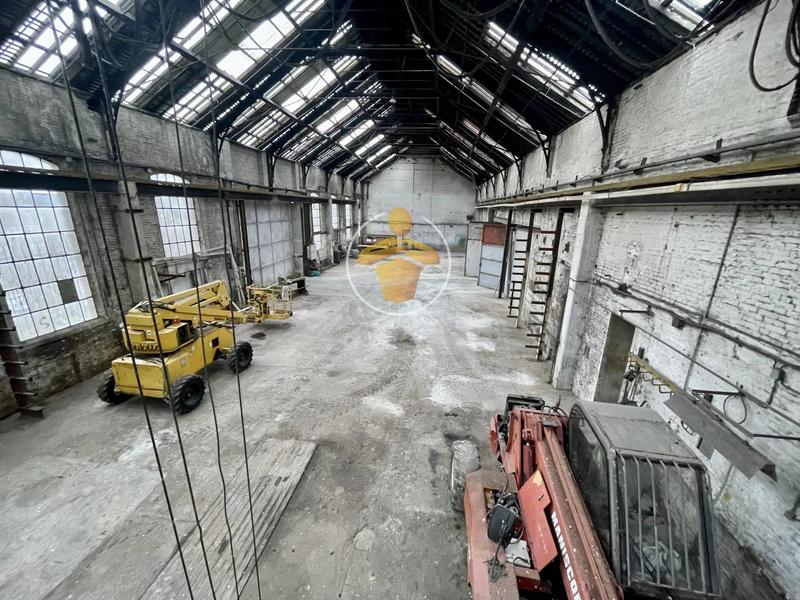 Bureau - 2 190 m² - 5 pièces