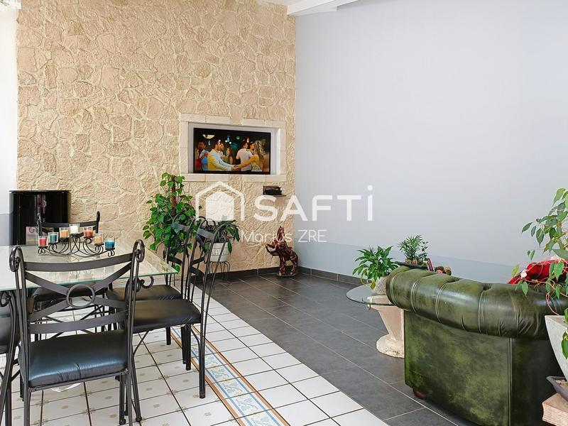 Maison - 221 m² - 9 pièces