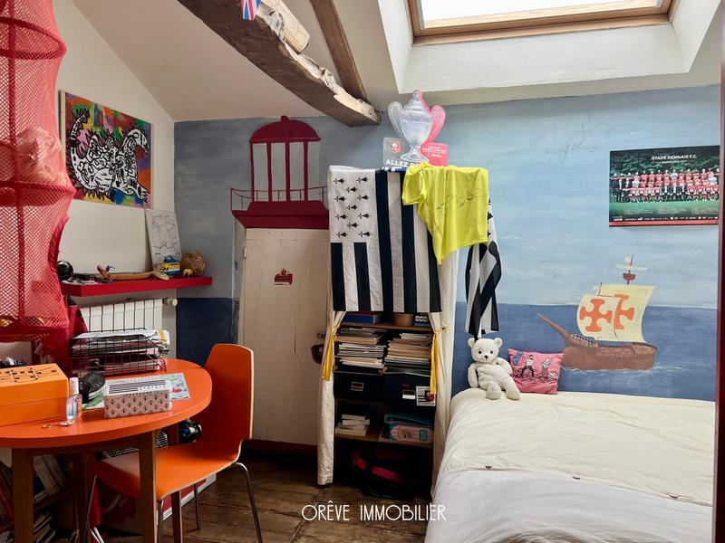 Maison - 190 m² - 8 pièces