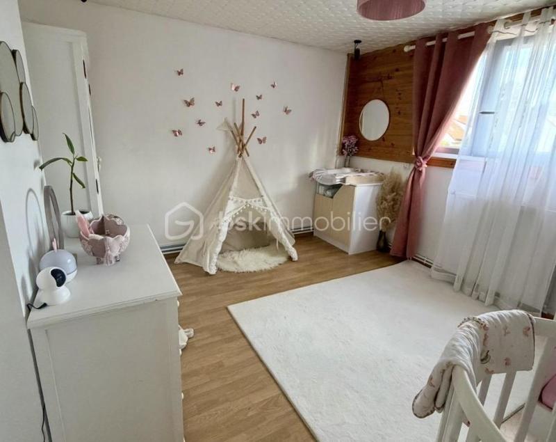 Maison - 140 m² - 6 pièces