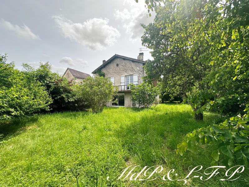 Maison - 294 m² - 6 pièces