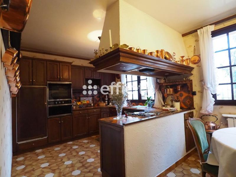 Maison - 152 m² - 7 pièces