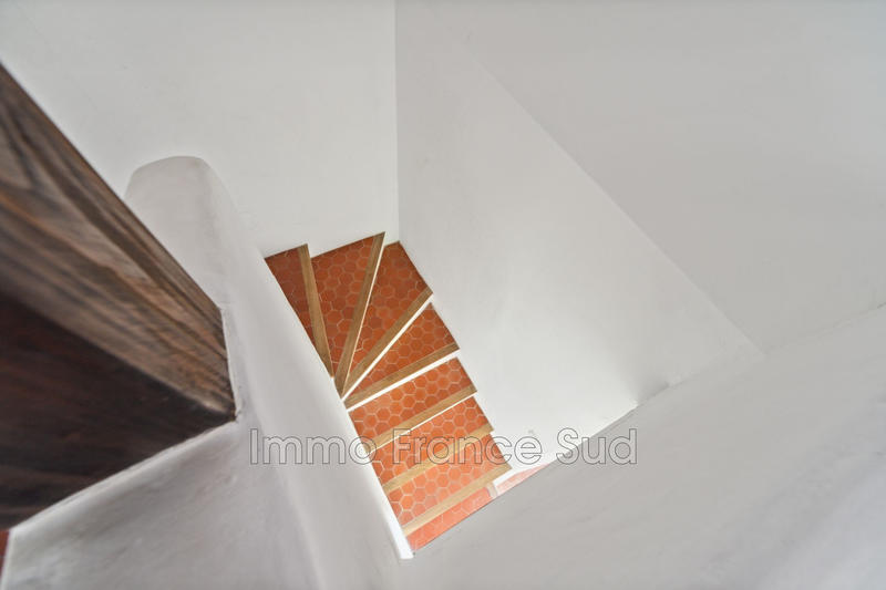 Maison - 245 m² - 5 pièces