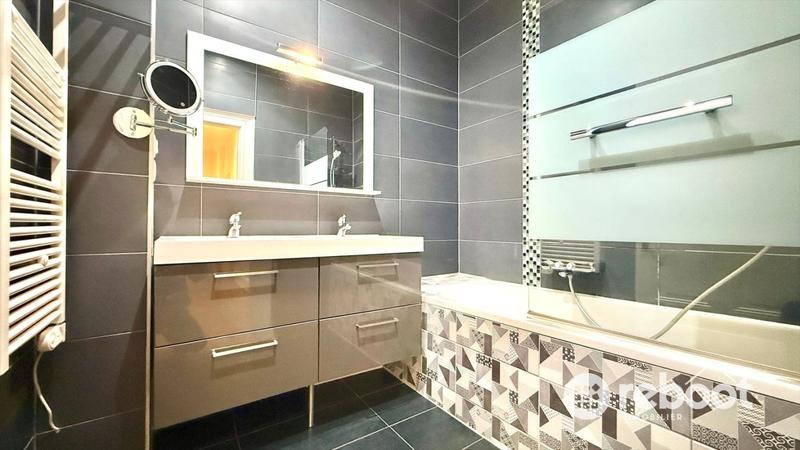 Appartement - 103 m² - 5 pièces