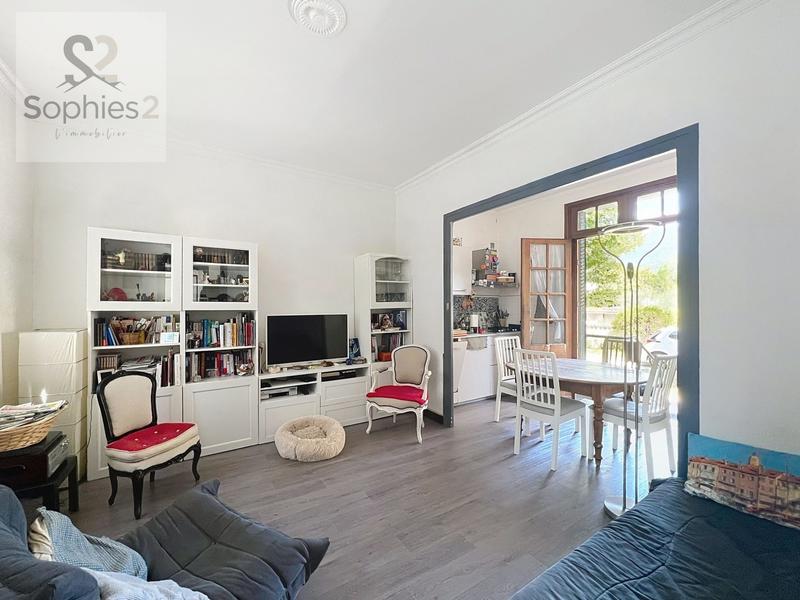 Maison - 226 m² - 9 pièces