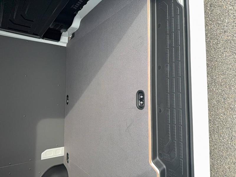 Volkswagen Crafter Van 35 L3h3 2.0 Tdi 140 Ch Business