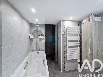 Maison - 76 m² - 4 pièces