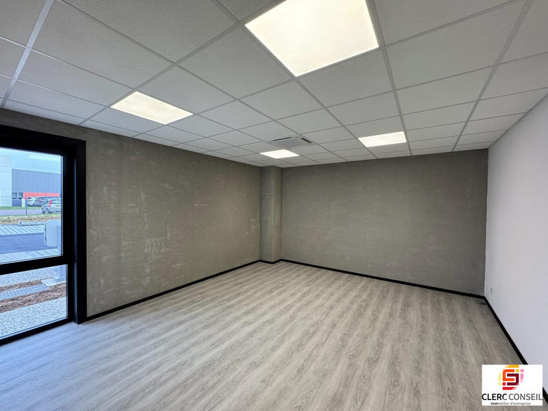 Bureau - 456 m²
