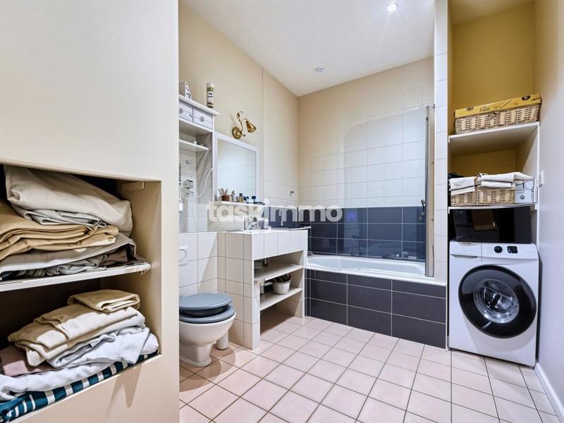 Appartement - 104 m² - 4 pièces