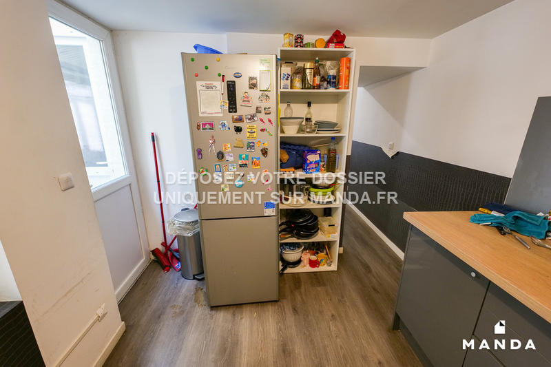 Chambre - 9 m² - 6 pièces