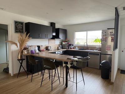 Maison - 120 m² - 7 pièces