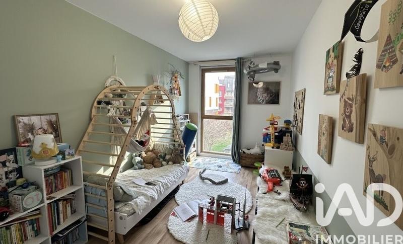 Appartement - 90 m² - 4 pièces