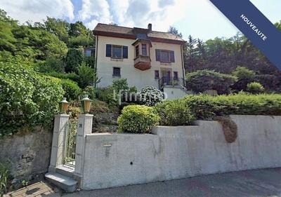 Maison - 137 m² - 5 pièces