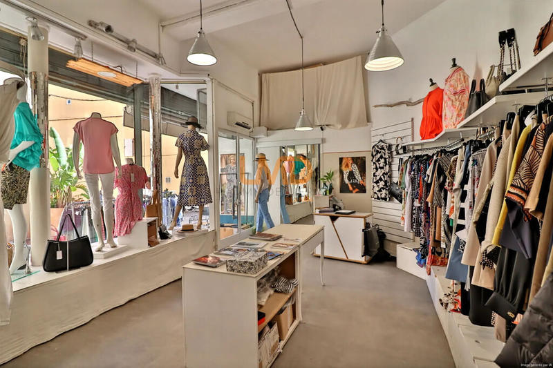 Local commercial - 28 m² - 1 pièce