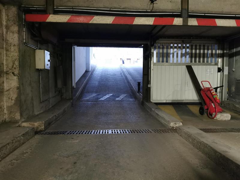 Parking / Garage - 10 m²