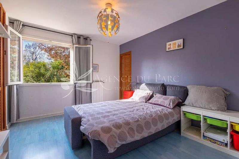 Maison - 180 m² - 5 pièces