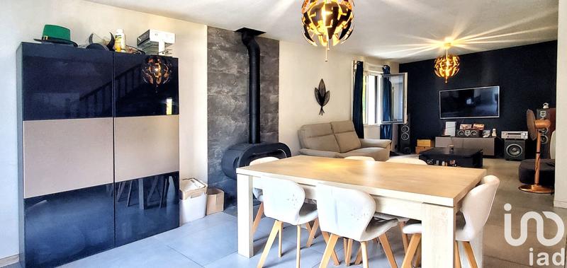 Maison - 137 m² - 9 pièces