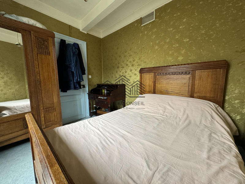 Maison - 166 m² - 7 pièces