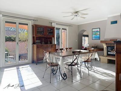 Maison - 110 m² - 6 pièces