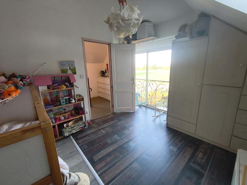 Demeure - 222 m² - 6 pièces