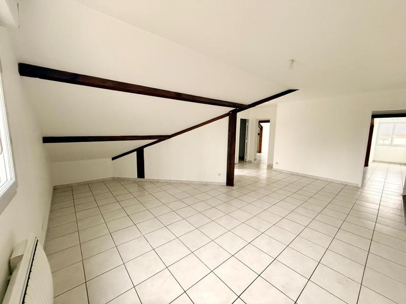 Appartement - 104 m² - 4 pièces