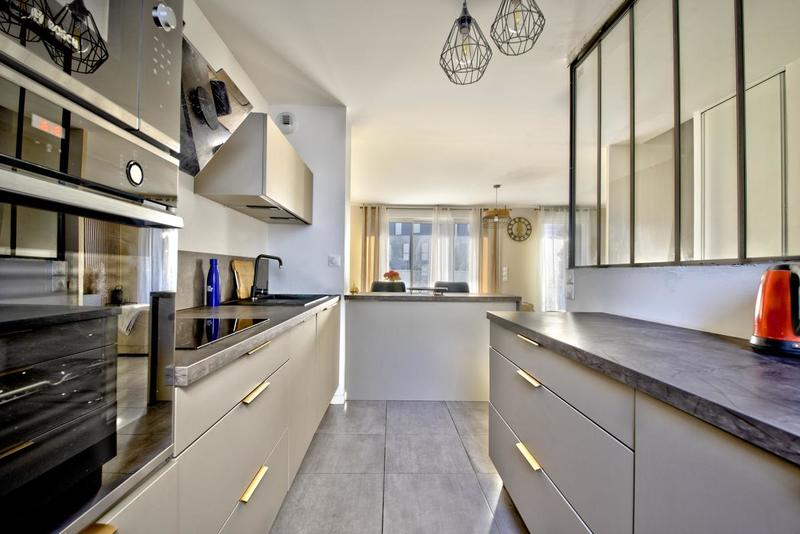 Appartement ancien - 86 m² - 4 pièces