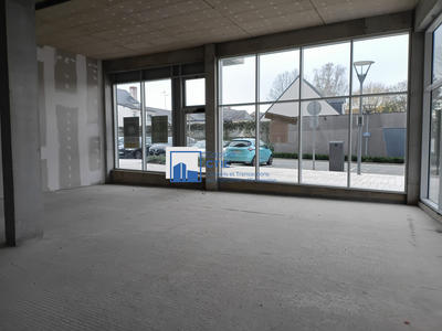 Local commercial - 143 m²