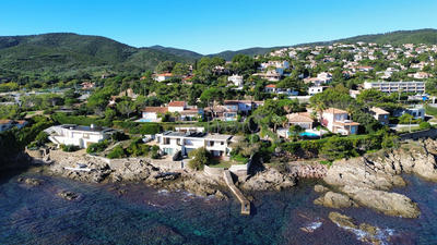 Villa - 90 m² - 5 pièces