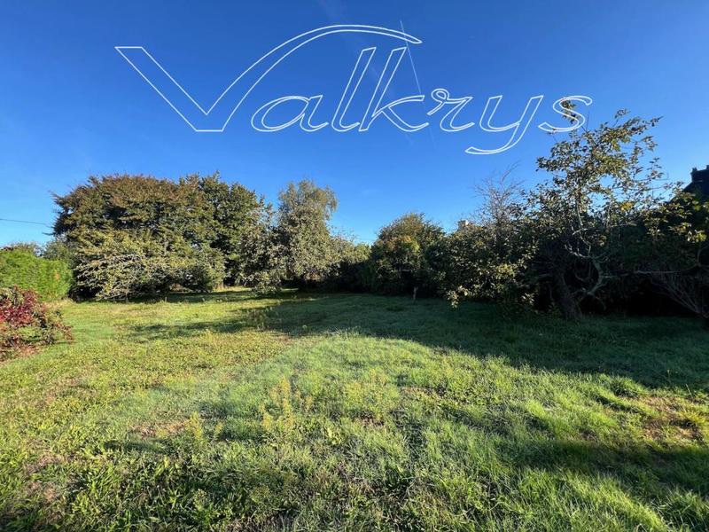 Terrain constructible - 1 124 m²