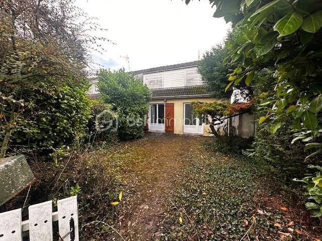 Maison - 85 m² - 5 pièces