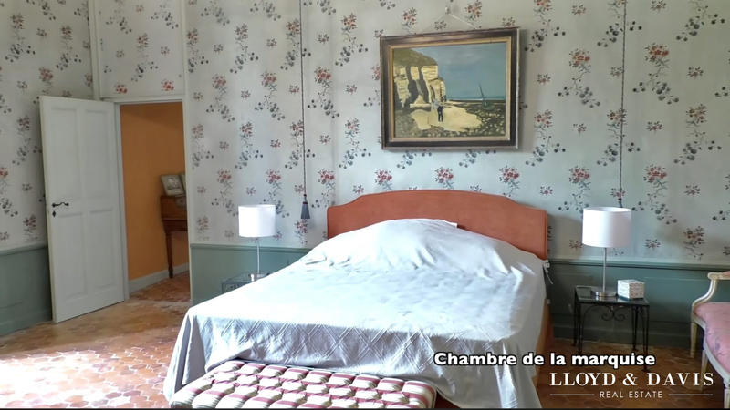 Château - 6 000 m² - 30 pièces