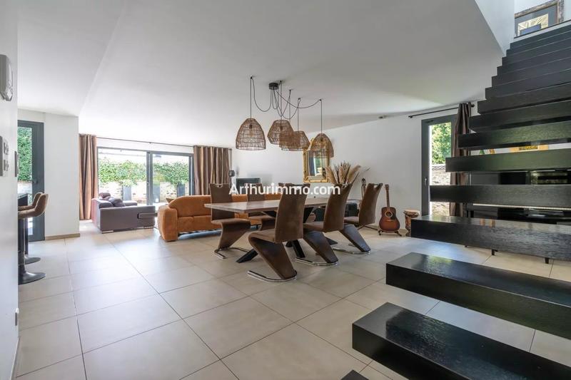 Maison - 147 m² - 6 pièces